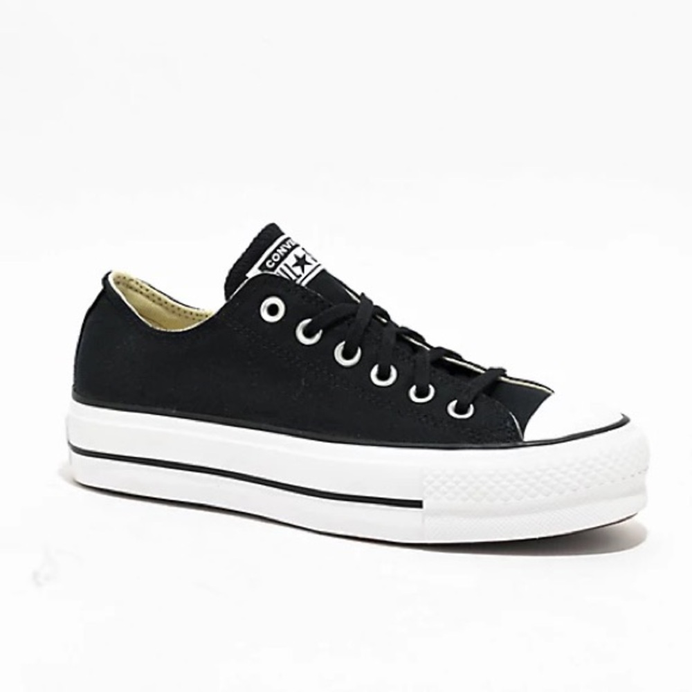 PLATFORM CONVERSE low top Chuck Taylor black white W 7.5 / M 6 like new